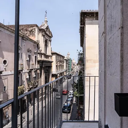 305 Apartment Catania Appartamento Aeroporto di Catania Fontana Rossa