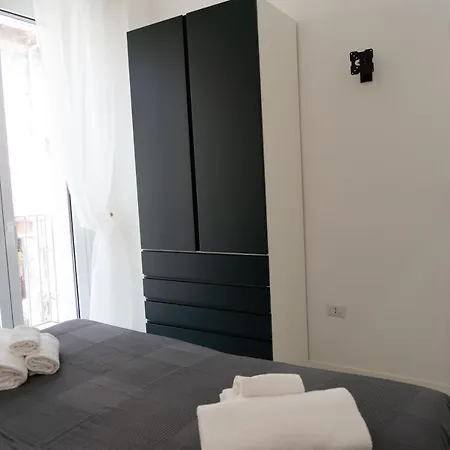 305 Apartment Catania *
