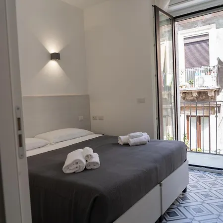 305 Apartment Catania